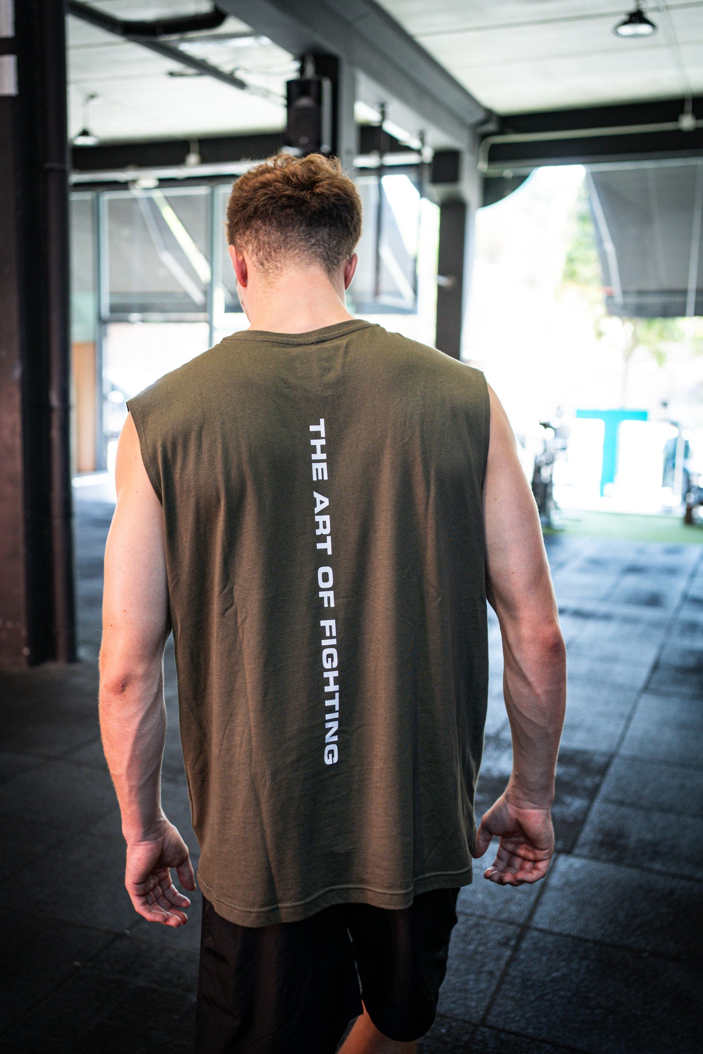No Sleeve Tee Kaki